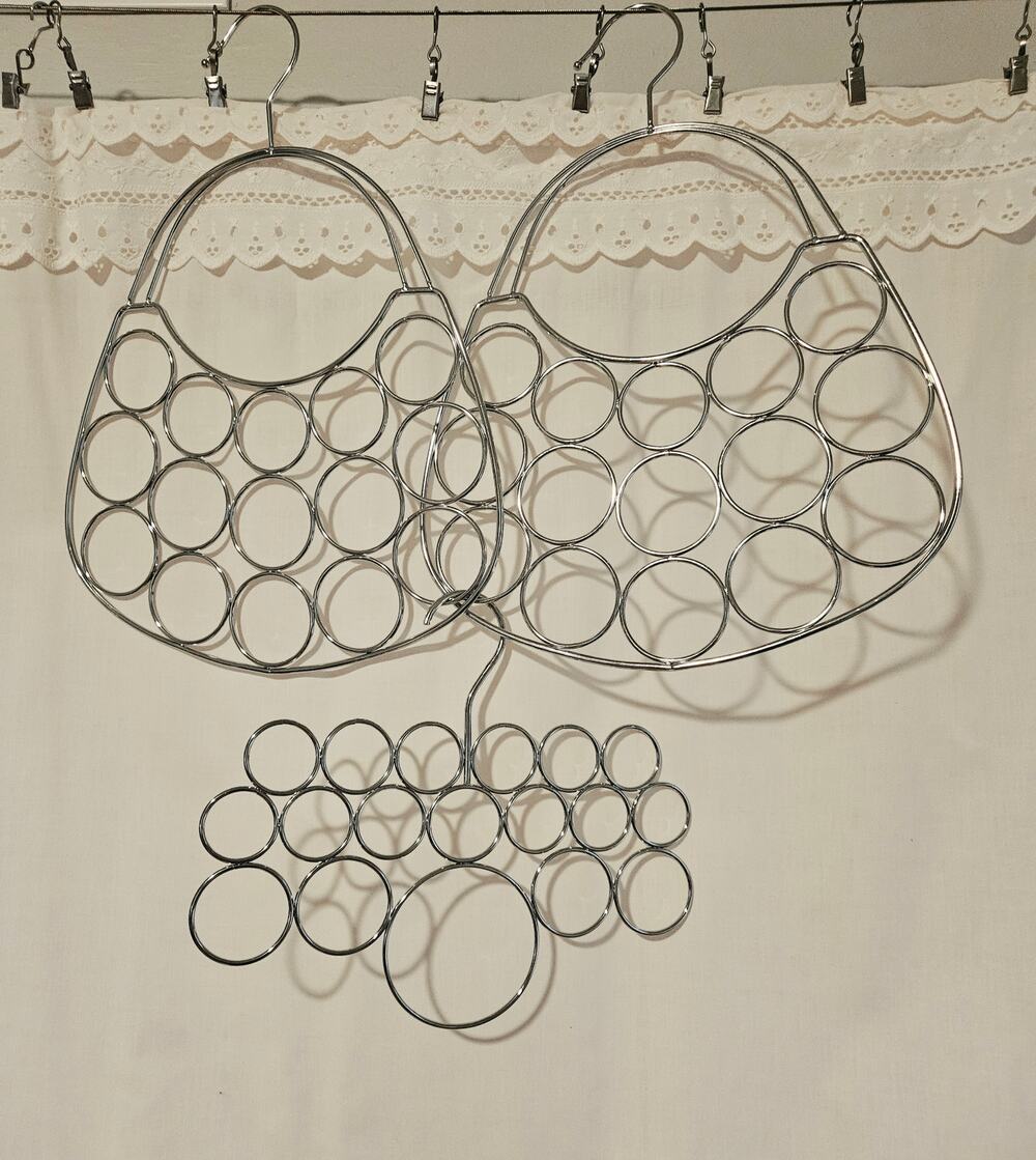 Set of three Metal accessory hangers